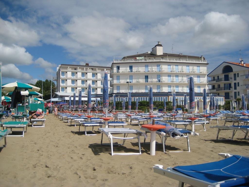 Hotel Playa E Mare Nostrum Caorle Exterior photo